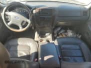 ✅ 2003 Ford Explorer • VIN: 1FMZU65K53UB45794 • Лот: 46523365. Опубликован ранее на Copart с пробегом 123 840 миль. Бесплатный доступ к архиву аукционных продаж из США и подробный отчёт об истории автомобиля на DreamBid. Изображение 8.