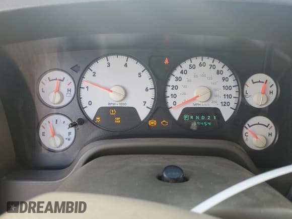 ✅ 2008 Dodge 1500 Laramie • VIN: 1D7HU18218J106312 • Лот: 75656394. Опубликован ранее на Copart с пробегом 139 454 миль. Бесплатный доступ к архиву аукционных продаж из США и подробный отчёт об истории автомобиля на DreamBid. Изображение 9.