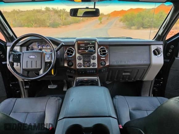 ✅ 2015 Ford F-250 Lariat • VIN: 1FT7W2BT9FEC80321 • Лот: 62563965. Опубликован ранее на Copart с пробегом 128 581 миль. Бесплатный доступ к архиву аукционных продаж из США и подробный отчёт об истории автомобиля на DreamBid. Изображение 9.