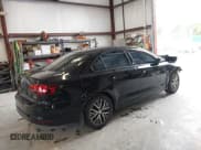 ✅ 2018 Volkswagen Jetta SE • VIN: 3VWB67AJ5JM239627 • Лот: 43446991. Опубликован ранее на IAAI с пробегом 95 933 миль. Бесплатный доступ к архиву аукционных продаж из США и подробный отчёт об истории автомобиля на DreamBid. Изображение 4.