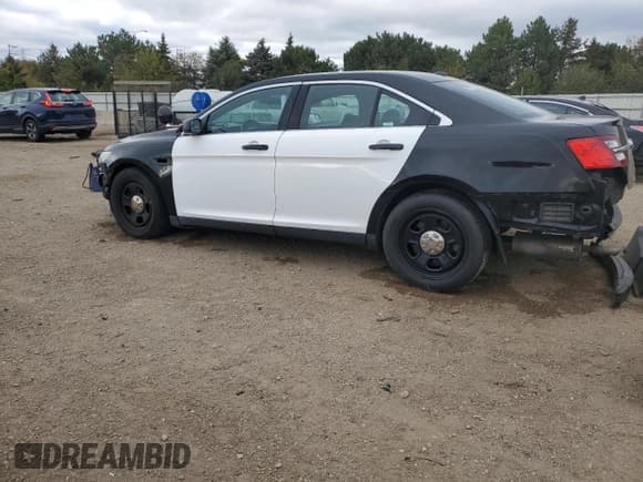 ✅ 2014 Ford Police Interceptor • VIN: 1FAHP2MK5EG141415 • Лот: 89472395. Опубликован ранее на Copart с пробегом 80 936 миль. Бесплатный доступ к архиву аукционных продаж из США и подробный отчёт об истории автомобиля на DreamBid. Изображение 2.