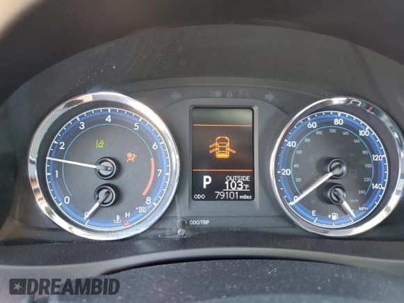 ✅ 2017 Toyota Corolla LE Eco • VIN: 5YFBPRHE6HP594443 • Lot: 80800585. Wystawiony na Copart z przebiegiem 79 101 mil. Bezpłatny archiwum sprzedaży aukcyjnych z USA i szczegółowy raport historii pojazdu na DreamBid. Zdjęcie 9.