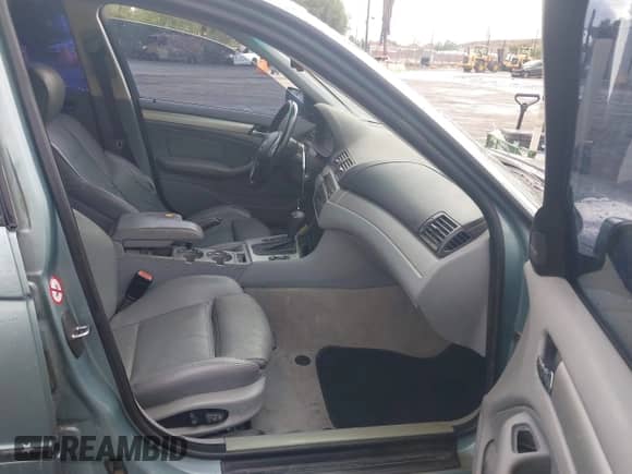 2002 BMW 3 Series 325i с VIN WBAEV33492KL78457, выставлен на аукционе IAAI как лот 43440713 с пробегом 157 661 миль миль и . История ставок и продаж доступна на DreamBid. Изображение 5.