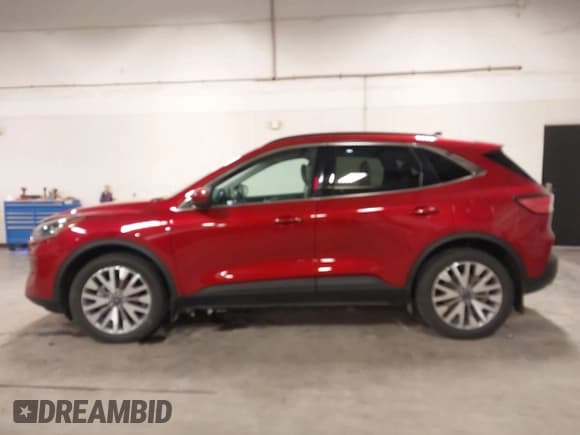 ✅ 2022 Ford Escape Titanium • VIN: 1FMCU9J92NUA25805 • Лот: 43556938. Опубликован ранее на IAAI с пробегом 117 467 миль. Бесплатный доступ к архиву аукционных продаж из США и подробный отчёт об истории автомобиля на DreamBid. Изображение 15.