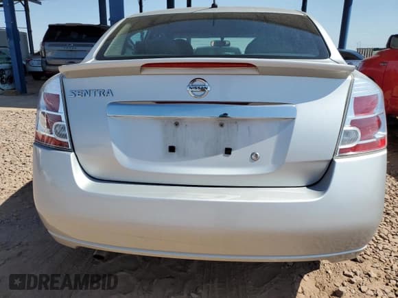 ✅ 2012 Nissan Sentra S • VIN: 3N1AB6AP5CL725519 • Lot: 58687335. Wystawiony na Copart z przebiegiem 119 496 mil. Bezpłatny archiwum sprzedaży aukcyjnych z USA i szczegółowy raport historii pojazdu na DreamBid. Zdjęcie 6.