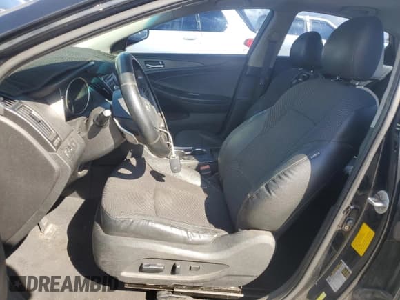 ✅ 2011 Hyundai Sonata SE • VIN: 5NPEC4AC1BH148337 • Lot: 73883284. Wystawiony na Copart z przebiegiem 217 481 mil. Bezpłatny archiwum sprzedaży aukcyjnych z USA i szczegółowy raport historii pojazdu na DreamBid. Zdjęcie 7.