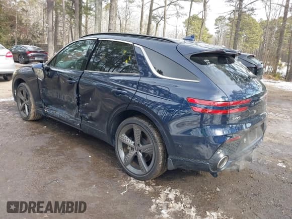 ✅ 2022 Genesis GV70 Sport • VIN: KMUMCDTC3NU074029 • Lot: 41400987. Listed on IAAI with 29,494 mi. Free auction sales archive from the USA and detailed vehicle history report at DreamBid. Image 3.