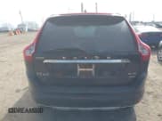 ✅ 2016 Volvo XC60 T6 • VIN: YV4902RK5G2775901 • Lot: 41797196. Wystawiony na IAAI z przebiegiem 138 609 mil. Bezpłatny archiwum sprzedaży aukcyjnych z USA i szczegółowy raport historii pojazdu na DreamBid. Zdjęcie 16.