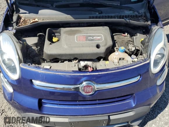 ✅ 2015 FIAT 500L Urbana Trekking • VIN: ZFBCFADH9FZ035306 • Lot: 70063895. Wystawiony na Copart z przebiegiem 135 496 mil. Bezpłatny archiwum sprzedaży aukcyjnych z USA i szczegółowy raport historii pojazdu na DreamBid. Zdjęcie 11.