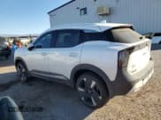 ✅ 2025 Nissan Kicks SR • VIN: 3N8AP6DA0SL326266 • Лот: 90949305. Опубликован ранее на Copart с пробегом 7 389 миль. Бесплатный доступ к архиву аукционных продаж из США и подробный отчёт об истории автомобиля на DreamBid. Изображение 2.