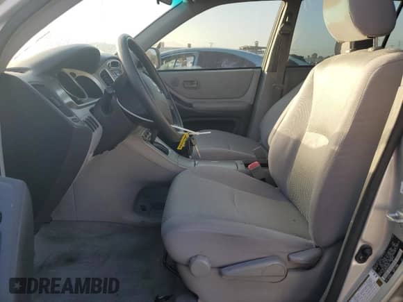 2006 Toyota Highlander с VIN JTEGD21A660149524, выставлен на аукционе Copart как лот 82232485 с пробегом 171 501 миль миль и Списание • Salvage title. История ставок и продаж доступна на DreamBid. Изображение 7.