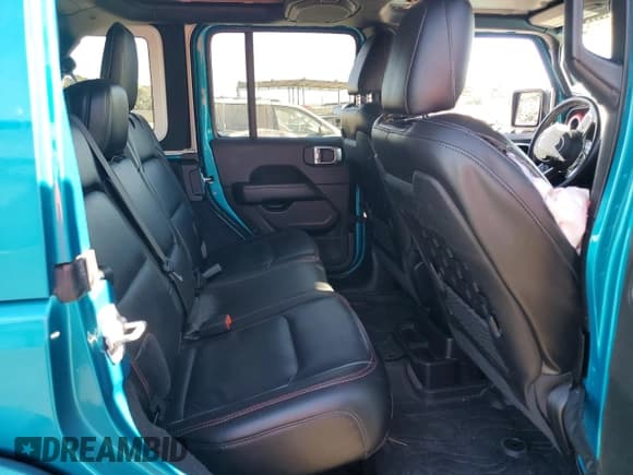 ✅ 2020 Jeep Wrangler Unlimited Rubicon • VIN: 1C4JJXFM9LW225605 • Lot: 85275064. Listed on Copart with 43,483 mi. Free auction sales archive from the USA and detailed vehicle history report at DreamBid. Image 11.