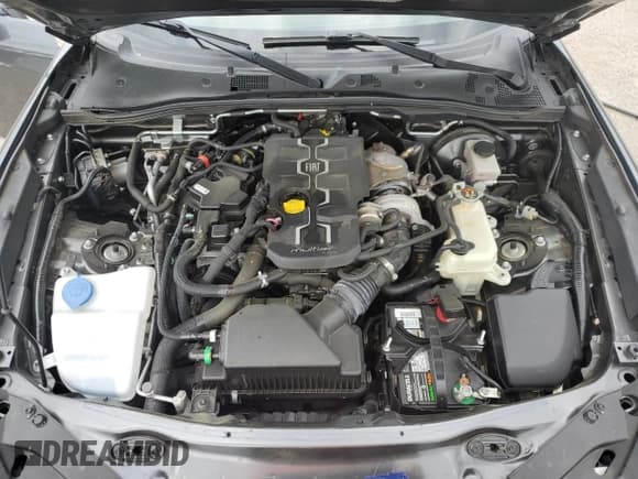 ✅ 2017 FIAT 124 Spider Classica • VIN: JC1NFAEK4H0101992 • Lot: 53136535. Wystawiony na Copart z przebiegiem 34 266 mil. Bezpłatny archiwum sprzedaży aukcyjnych z USA i szczegółowy raport historii pojazdu na DreamBid. Zdjęcie 11.