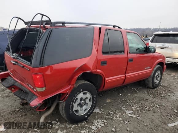 ✅ 2003 Chevrolet Blazer LS • VIN: 1GNDT13X23K178595 • Lot: 86110454. Wystawiony na Copart z przebiegiem 70 011 mil. Bezpłatny archiwum sprzedaży aukcyjnych z USA i szczegółowy raport historii pojazdu na DreamBid. Zdjęcie 3.