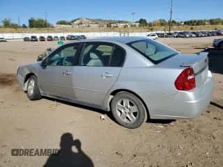 2004 Chevrolet Malibu LS z VIN 1G1ZT54874F185333, wystawiony jako Copart lot #77916704 z przebiegiem 120 986 mil mil oraz Szkoda całkowita • Salvage title. Historia ofert i sprzedaży dostępna na DreamBid. Obrazek 2.