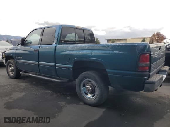 ✅ 1998 Dodge RAM • VIN: 3B7KC22W7WG155842 • Lot: 92697315. Listed on Copart with 192,933 mi. Free auction sales archive from the USA and detailed vehicle history report at DreamBid. Image 2.