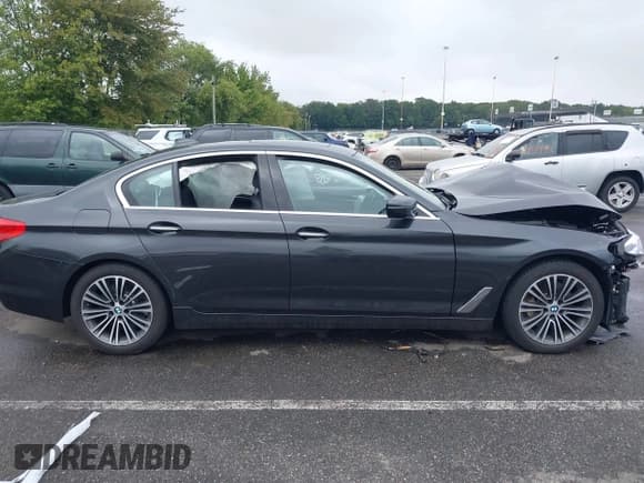 ✅ 2018 BMW 5 Series 530i xDrive • VIN: WBAJA7C54JWC76956 • Lot: 43188068. Listed on IAAI with Not provided. Free auction sales archive from the USA and detailed vehicle history report at DreamBid. Image 13.