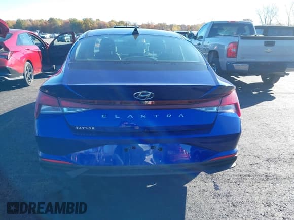 ✅ 2023 Hyundai Elantra SEL • VIN: KMHLS4AG5PU569757 • Lot: 43561949. Listed on IAAI with 29,301 mi. Free auction sales archive from the USA and detailed vehicle history report at DreamBid. Image 16.