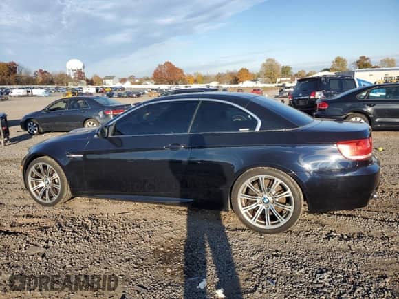 2008 BMW 3 Series M3 z VIN WBSWL935X8P331533, wystawiony jako Copart lot #91473545 z przebiegiem 105 128 mil mil oraz Czysty tytuł • Clean title. Historia ofert i sprzedaży dostępna na DreamBid. Obrazek 2.