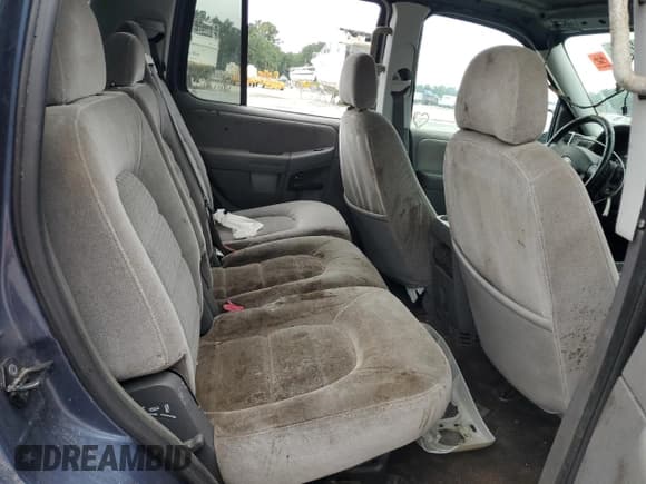 ✅ 2005 Ford Explorer XLT • VIN: 1FMZU63K35UA74939 • Лот: 69003225. Опубликован ранее на Copart с пробегом 159 768 миль. Бесплатный доступ к архиву аукционных продаж из США и подробный отчёт об истории автомобиля на DreamBid. Изображение 11.