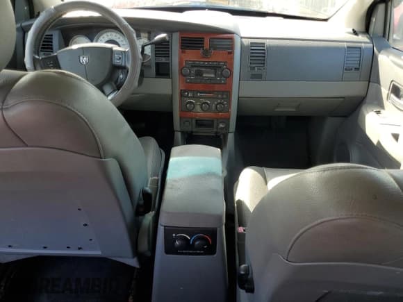 ✅ 2006 Dodge Durango SLT • VIN: 1D8HD48N16F117012 • Лот: 76477344. Опубликован ранее на Copart с пробегом 129 430 миль. Бесплатный доступ к архиву аукционных продаж из США и подробный отчёт об истории автомобиля на DreamBid. Изображение 8.