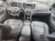 ✅ 2015 Hyundai Santa Fe • VIN: 5XYZW4LA4FG245503 • Lot: 85536545. Wystawiony na Copart z przebiegiem 189 243 mil. Bezpłatny archiwum sprzedaży aukcyjnych z USA i szczegółowy raport historii pojazdu na DreamBid. Zdjęcie 8.