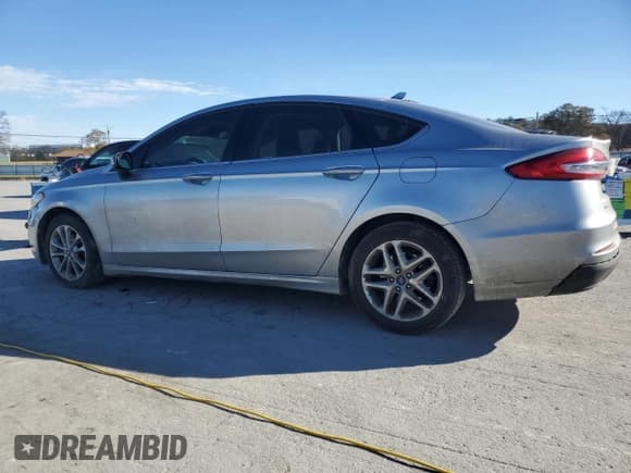 ✅ 2020 Ford Fusion SE • VIN: 3FA6P0HD0LR143571 • Lot: 92218965. Listed on Copart with 131,121 mi. Free auction sales archive from the USA and detailed vehicle history report at DreamBid. Image 2.