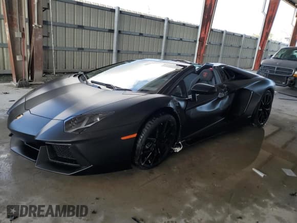 ✅ 2015 Lamborghini Aventador • VIN: ZHWUR1ZD5FLA03450 • Lot: 53781224. Listed on Copart with 8,471 mi. Free auction sales archive from the USA and detailed vehicle history report at DreamBid. Image 1.