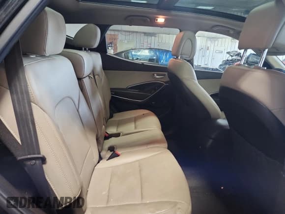 ✅ 2017 Hyundai Santa Fe 2.4L • VIN: 5XYZUDLBXHG463463 • Лот: 80150215. Опубликован ранее на Copart с пробегом 94 942 миль. Бесплатный доступ к архиву аукционных продаж из США и подробный отчёт об истории автомобиля на DreamBid. Изображение 11.