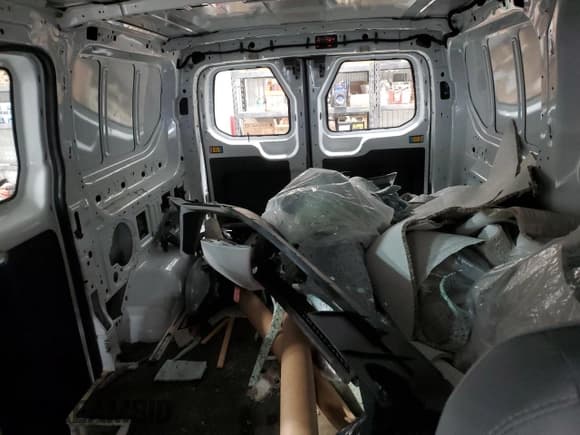 ✅ 2016 Ford Transit Cargo • VIN: 1FTYE1ZM7GKA14024 • Lot: 88506385. Listed on Copart with 156,505 mi. Free auction sales archive from the USA and detailed vehicle history report at DreamBid. Image 10.