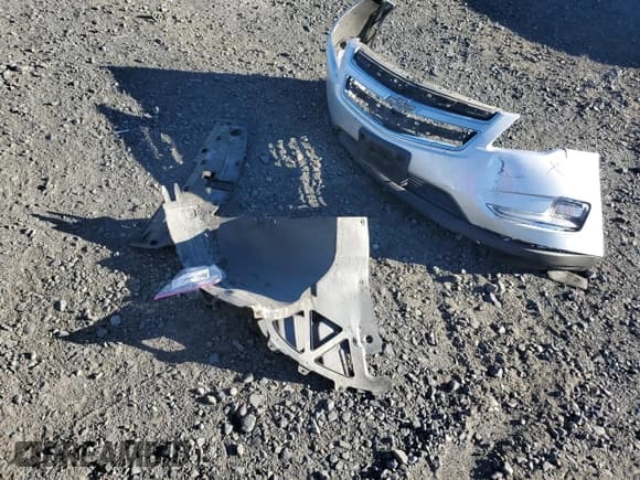 ✅ 2013 Chevrolet Volt • VIN: 1G1RF6E40DU101986 • Lot: 74599364. Wystawiony na Copart z przebiegiem 139 611 mil. Bezpłatny archiwum sprzedaży aukcyjnych z USA i szczegółowy raport historii pojazdu na DreamBid. Zdjęcie 12.