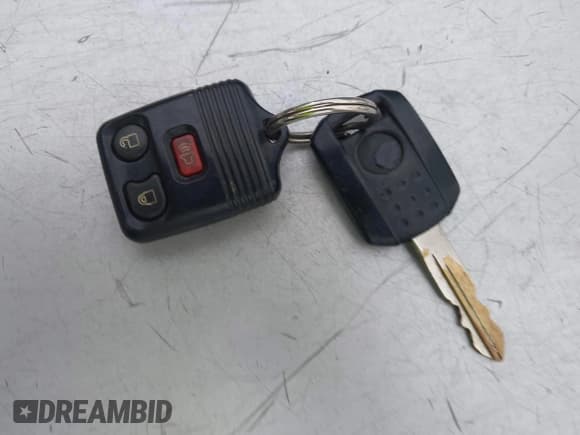 ✅ 2007 Mercury Mariner • VIN: 4M2CU39H97KJ15054 • Lot: 43872918. Listed on IAAI with 146,165 mi. Free auction sales archive from the USA and detailed vehicle history report at DreamBid. Image 11.