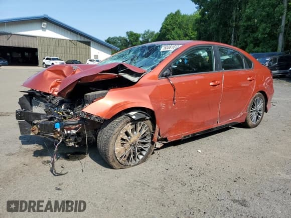 ✅ 2023 Kia Forte GT-Line • VIN: 3KPF54AD6PE602911 • Лот: 63381015. Опубликован ранее на Copart с пробегом 53 194 миль. Бесплатный доступ к архиву аукционных продаж из США и подробный отчёт об истории автомобиля на DreamBid. Изображение 1.