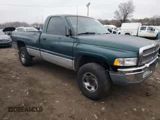 1994 Dodge 1500 с VIN 1B7HF16Z8RS570956, выставлен на аукционе Copart как лот 84050084 с пробегом 173 089 миль миль и Чистый • Clean title. История ставок и продаж доступна на DreamBid. Изображение 4.