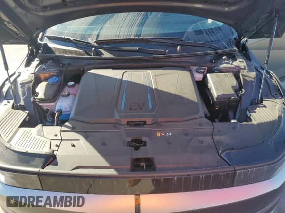 2023 Hyundai Ioniq 5 SEL с VIN KM8KN4AE7PU182631, выставлен на аукционе Copart как лот 75385923 с пробегом 4 838 миль миль и . История ставок и продаж доступна на DreamBid. Изображение 13.