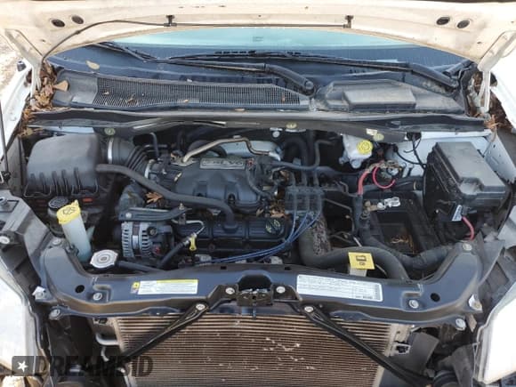 ✅ 2010 Chrysler Town & Country LX • VIN: 2A4RR2D1XAR415338 • Lot: 50994885. Wystawiony na Copart z przebiegiem 56 849 mil. Bezpłatny archiwum sprzedaży aukcyjnych z USA i szczegółowy raport historii pojazdu na DreamBid. Zdjęcie 12.