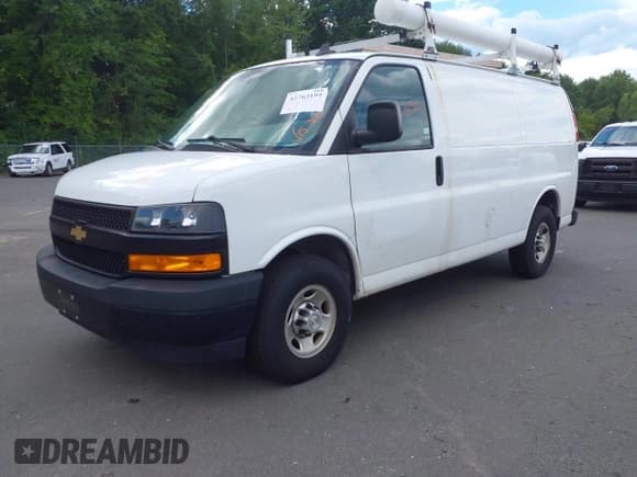 ✅ 2020 Chevrolet Express Cargo • VIN: 1GCWGAFP8L1275209 • Lot: 42763199. Listed on IAAI with 133,079 mi. Free auction sales archive from the USA and detailed vehicle history report at DreamBid. Image 18.