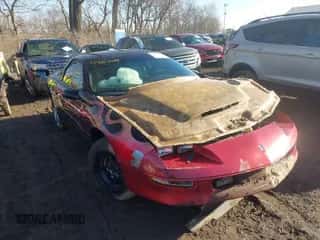 1995 Chevrolet Camaro Z28 z VIN 2G1FP22P5S2118387, wystawiony jako IAAI lot #41663088 z przebiegiem 109 078 mil mil oraz . Historia ofert i sprzedaży dostępna na DreamBid. Obrazek 1.