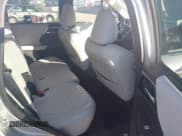 ✅ 2022 Mitsubishi Outlander SEL • VIN: JA4J3VA81NZ079141 • Lot: 43730125. Listed on IAAI with 47,085 mi. Free auction sales archive from the USA and detailed vehicle history report at DreamBid. Image 8.