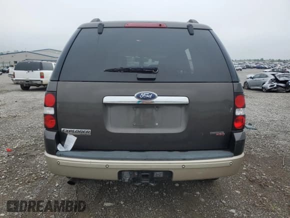 ✅ 2006 Ford Explorer Eddie Bauer • VIN: 1FMEU74E06ZA23562 • Лот: 63830045. Опубликован ранее на Copart с пробегом 259 408 миль. Бесплатный доступ к архиву аукционных продаж из США и подробный отчёт об истории автомобиля на DreamBid. Изображение 6.