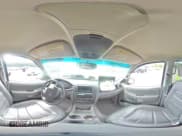 ✅ 2002 Ford Explorer XLT • VIN: 1FMZU63E32UC44125 • Lot: 64127365. Wystawiony na Copart z przebiegiem 183 622 mil. Bezpłatny archiwum sprzedaży aukcyjnych z USA i szczegółowy raport historii pojazdu na DreamBid. Zdjęcie 15.