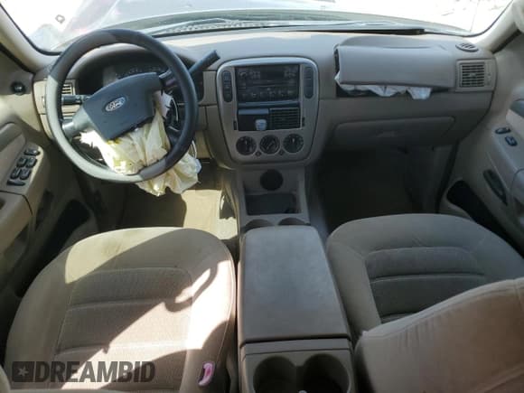 ✅ 2004 Ford Explorer XLT • VIN: 1FMZU73E94UC05497 • Lot: 73175304. Wystawiony na Copart z przebiegiem 175 933 mil. Bezpłatny archiwum sprzedaży aukcyjnych z USA i szczegółowy raport historii pojazdu na DreamBid. Zdjęcie 8.