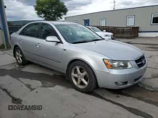 2007 Hyundai Sonata SE с VIN 5NPEU46F67H267606, выставлен на аукционе Copart как лот 73352164 с пробегом 194 599 миль миль и Списание • Salvage title. История ставок и продаж доступна на DreamBid. Изображение 4.