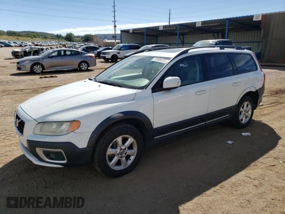 ✅ 2008 Volvo XC70 • VIN: YV4BZ982X81011728 • Lot: 72368434. Listed on Copart with 132,388 mi. Free auction sales archive from the USA and detailed vehicle history report at DreamBid. Image 1.