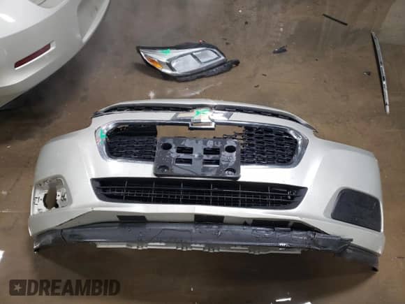 2015 Chevrolet Malibu LS with VIN 1G11B5SL9FF212283, listed as a Copart auction lot 83877934 with 55,681 mi miles and Salvage title. Bid and sale history available at DreamBid. Image 12.