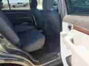 2011 Hyundai Santa Fe GLS z VIN 5XYZGDAB1BG067715, wystawiony jako IAAI lot #43340754 z przebiegiem 188 629 mil mil oraz . Historia ofert i sprzedaży dostępna na DreamBid. Obrazek 8.