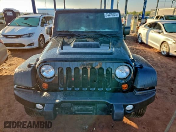 ✅ 2013 Jeep Wrangler Unlimited Sahara • VIN: 1C4BJWEG5DL565377 • Лот: 93470125. Опубликован ранее на Copart с пробегом 62 348 миль. Бесплатный доступ к архиву аукционных продаж из США и подробный отчёт об истории автомобиля на DreamBid. Изображение 5.