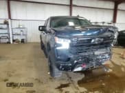 ✅ 2022 Chevrolet Silverado 1500 LT Trail Boss • VIN: 3GCUDFET3NG553742 • Lot: 60035045. Wystawiony na Copart z przebiegiem 41 517 mil. Bezpłatny archiwum sprzedaży aukcyjnych z USA i szczegółowy raport historii pojazdu na DreamBid. Zdjęcie 14.