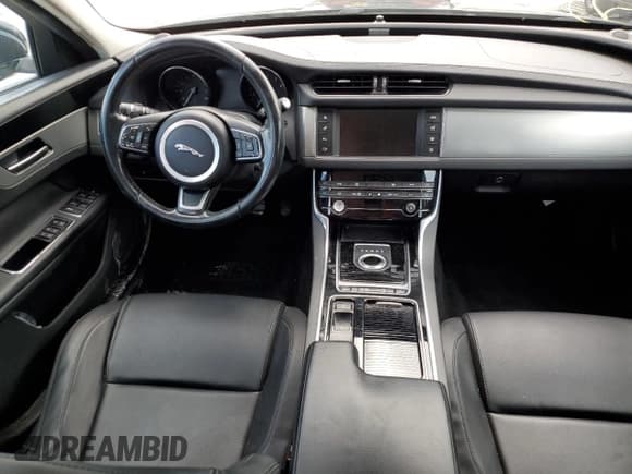 ✅ 2016 Jaguar XF 35t Premium • VIN: SAJBD4BV8GCY09415 • Лот: 55893993. Опубликован ранее на Copart с пробегом 80 703 миль. Бесплатный доступ к архиву аукционных продаж из США и подробный отчёт об истории автомобиля на DreamBid. Изображение 8.