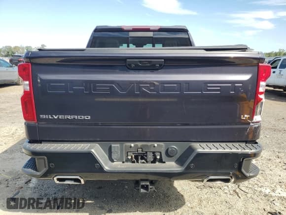 ✅ 2022 Chevrolet Silverado 1500 LT Trail Boss • VIN: 3GCUDFEDXNG567226 • Lot: 84736725. Wystawiony na Copart z przebiegiem 42 540 mil. Bezpłatny archiwum sprzedaży aukcyjnych z USA i szczegółowy raport historii pojazdu na DreamBid. Zdjęcie 6.